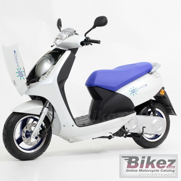 2012 Peugeot Vivacity Electric photo
